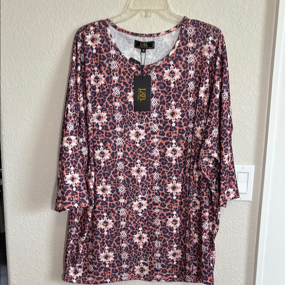 L&B Women's Pink and Black Patterned Top‎